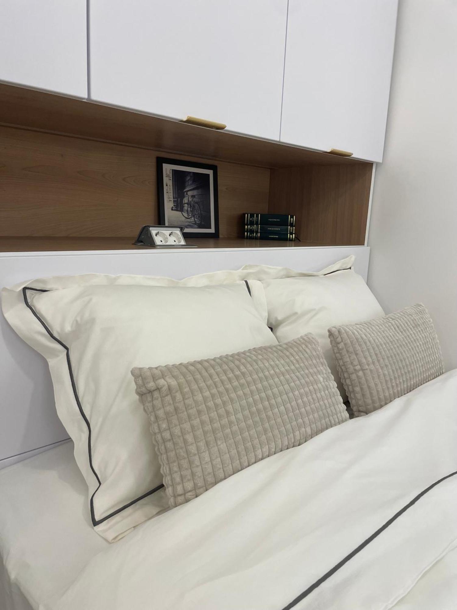 Apartament Studio Alice Romana Square Bukareszt Zewnętrze zdjęcie