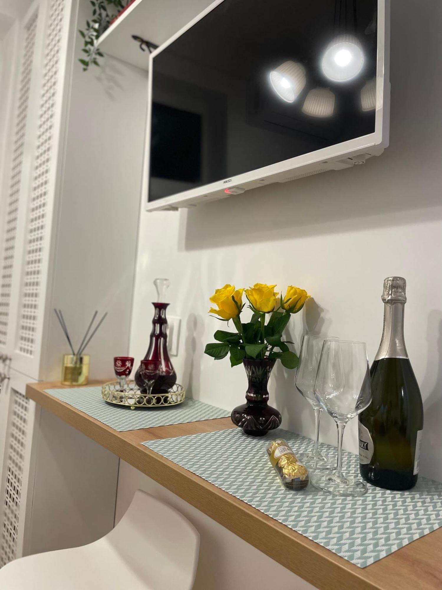 Apartament Studio Alice Romana Square Bukareszt Zewnętrze zdjęcie