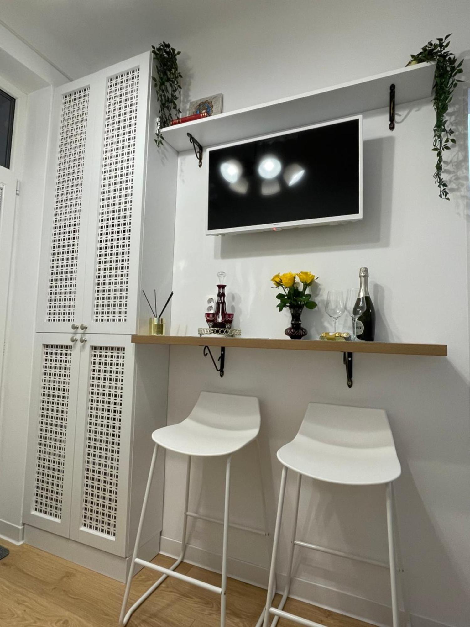 Apartament Studio Alice Romana Square Bukareszt Zewnętrze zdjęcie